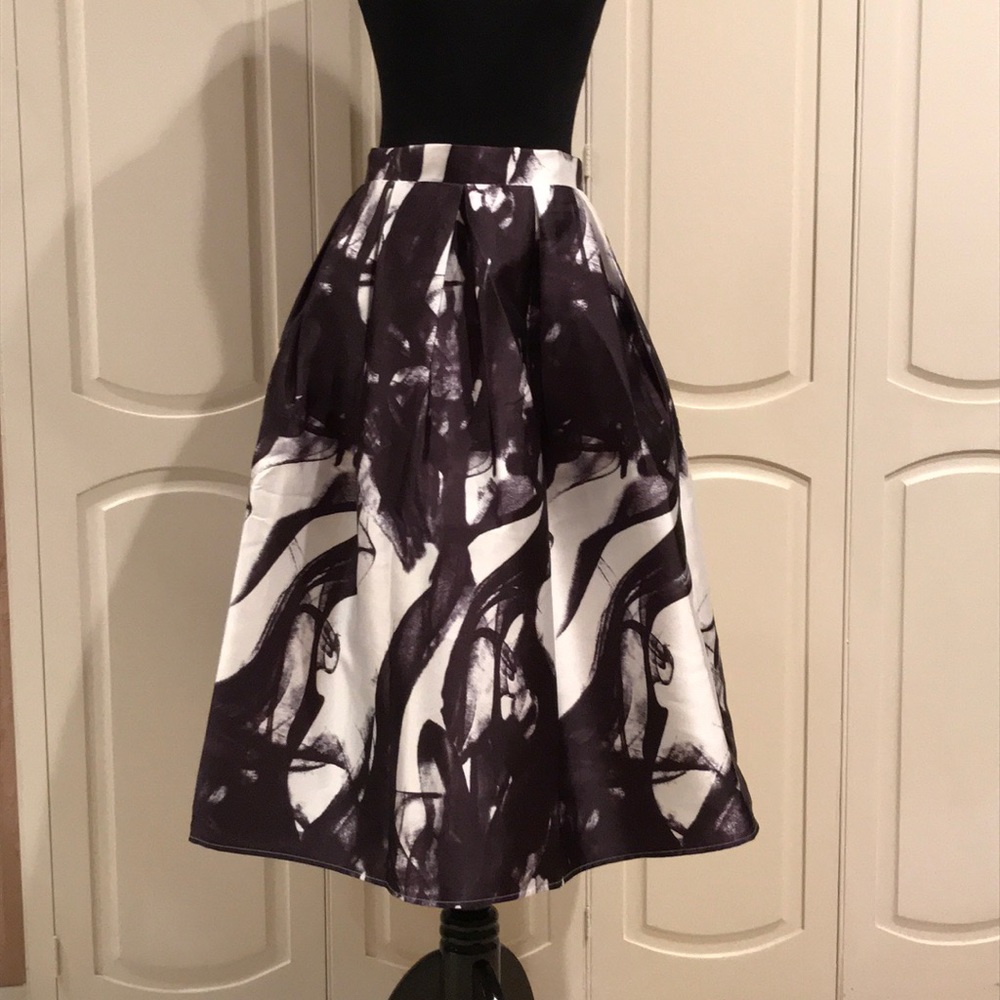 Angl Ladies Skirt